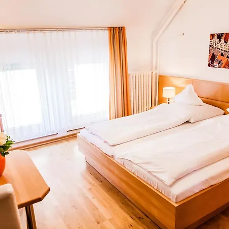 Martinihof 3*